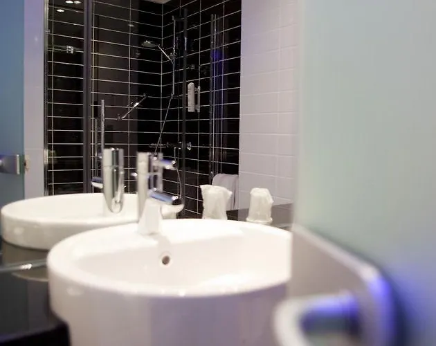 Hotel Premier Alster 3*