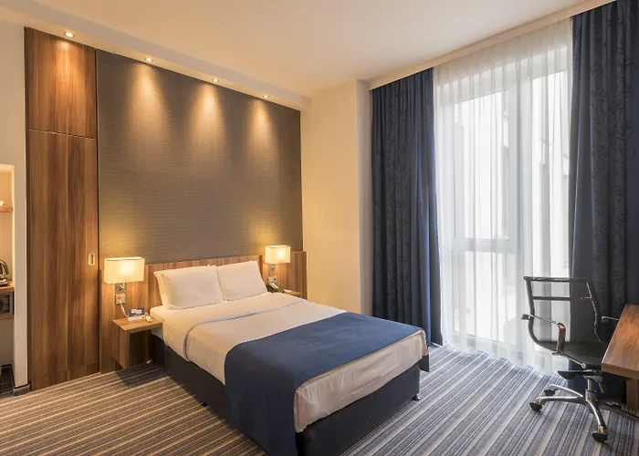 Hotel Premier Alster 3*